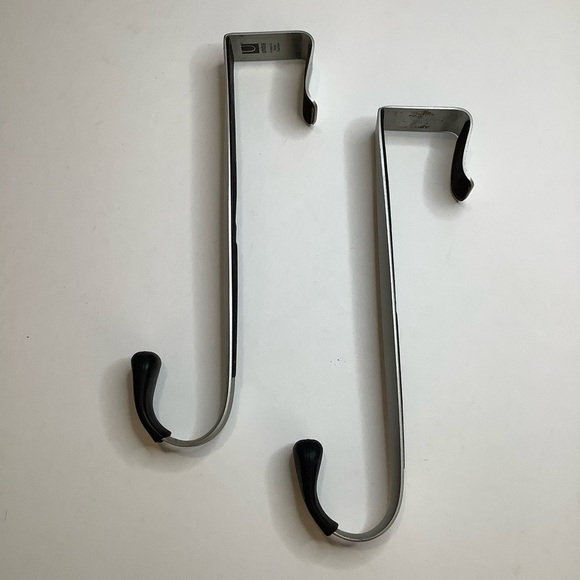 2/$30 UMBRA Steel Over-the-Door Hooks with Rubber Lining (Pair) - Picture 1 of 7